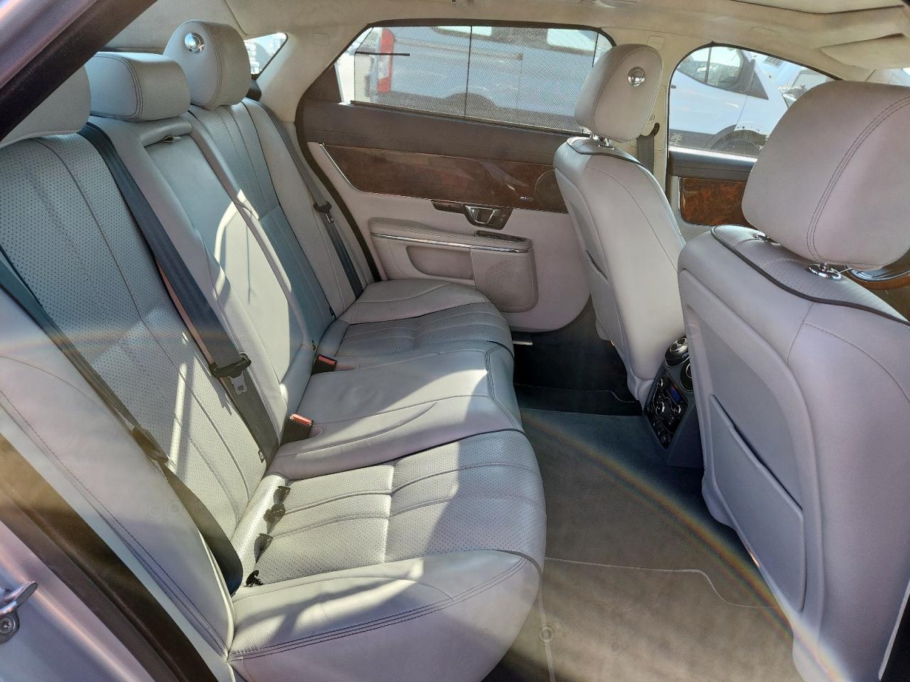 2015 Jaguar Xjl Portfolio VIN: SAJWA2GZ6F8V85802 Lot: 81042165