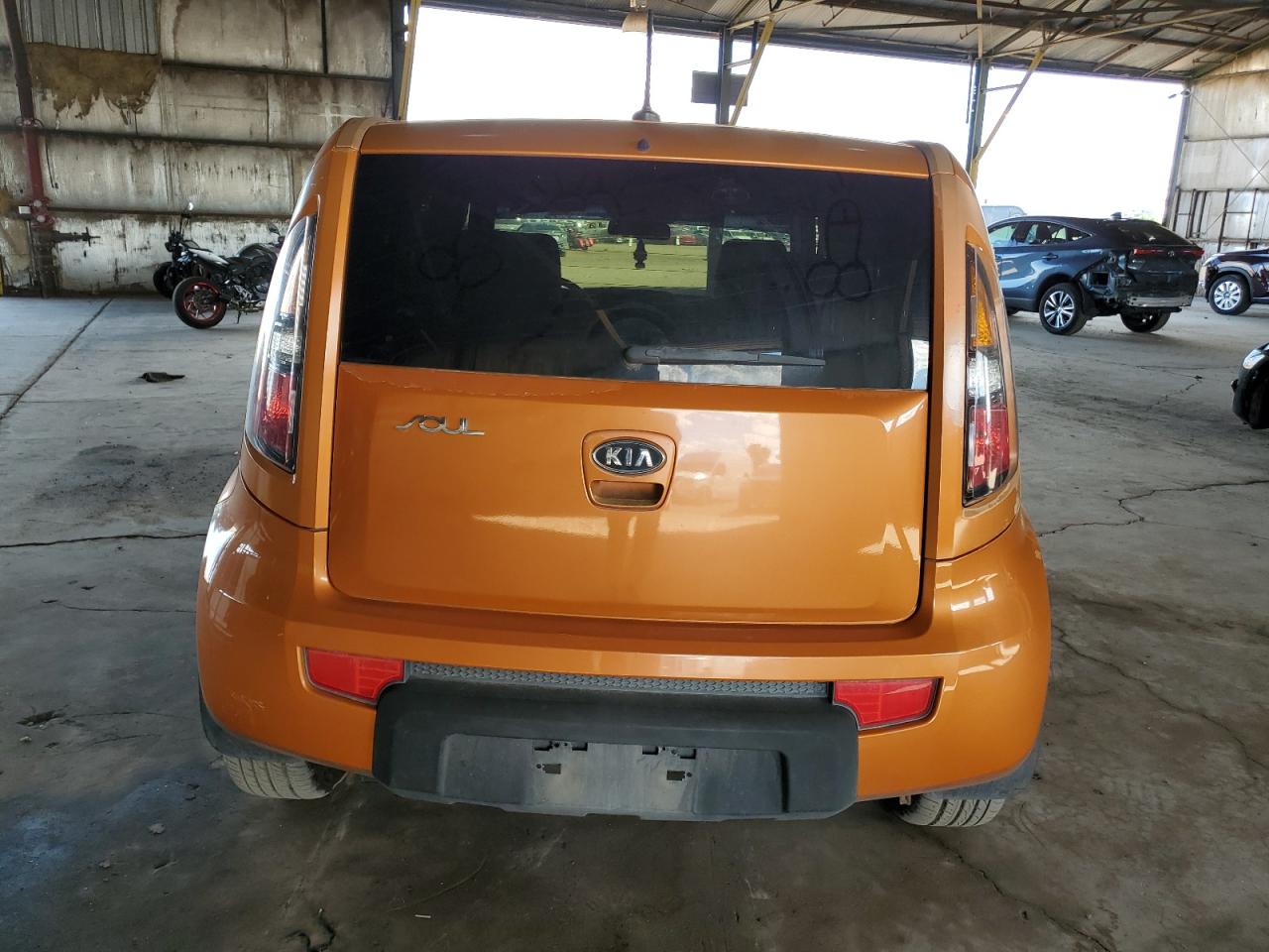 2011 Kia Soul + VIN: KNDJT2A22B7257520 Lot: 80085115
