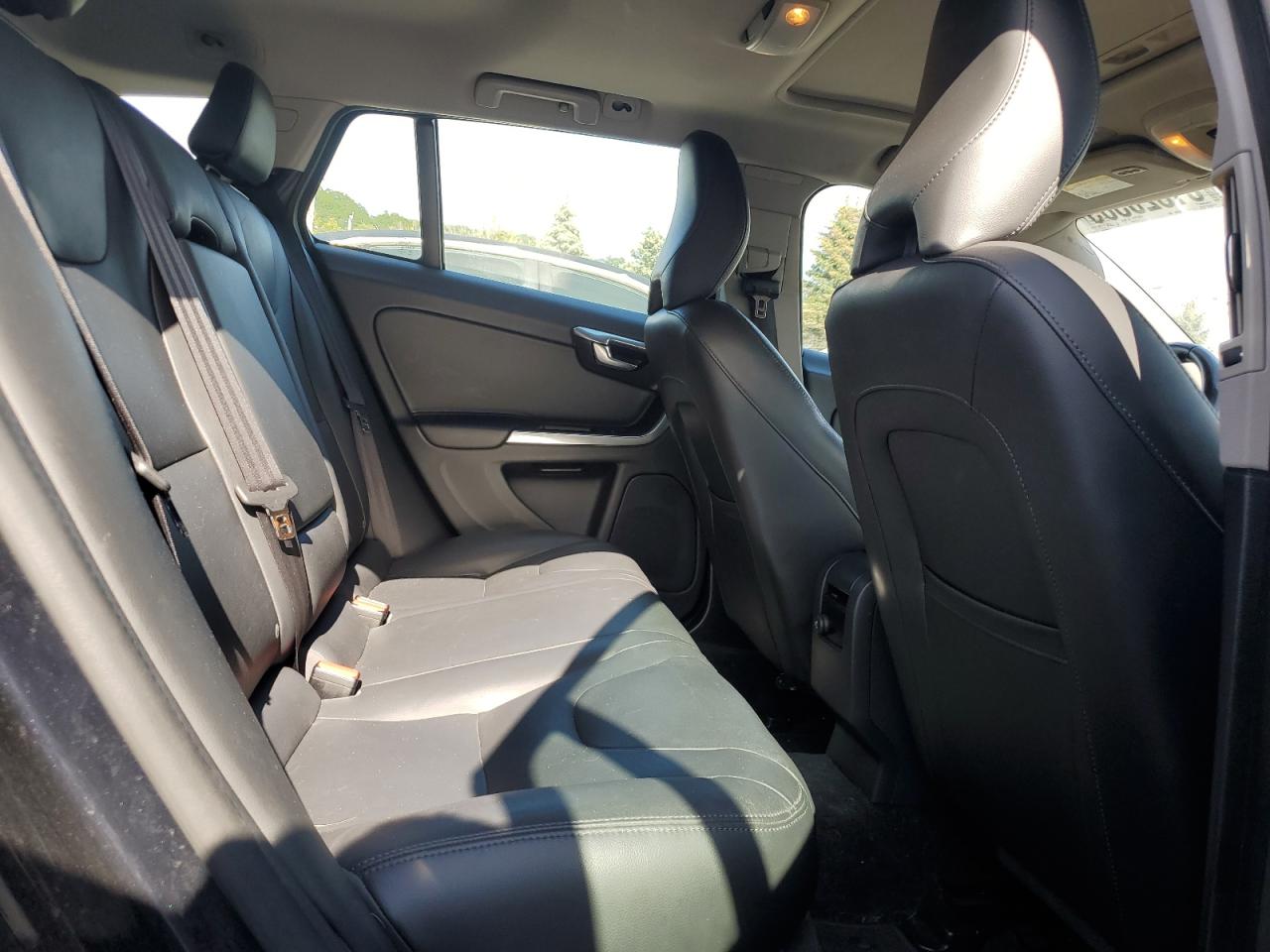 2016 Volvo V60 Premier VIN: YV1612SK2G1309954 Lot: 81320385