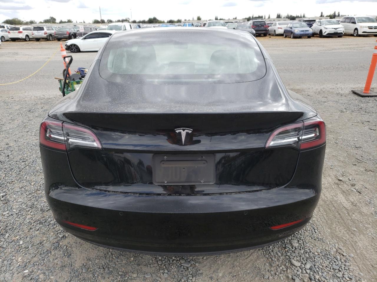 2019 Tesla Model 3 VIN: 5YJ3E1EA5KF304399 Lot: 84717195