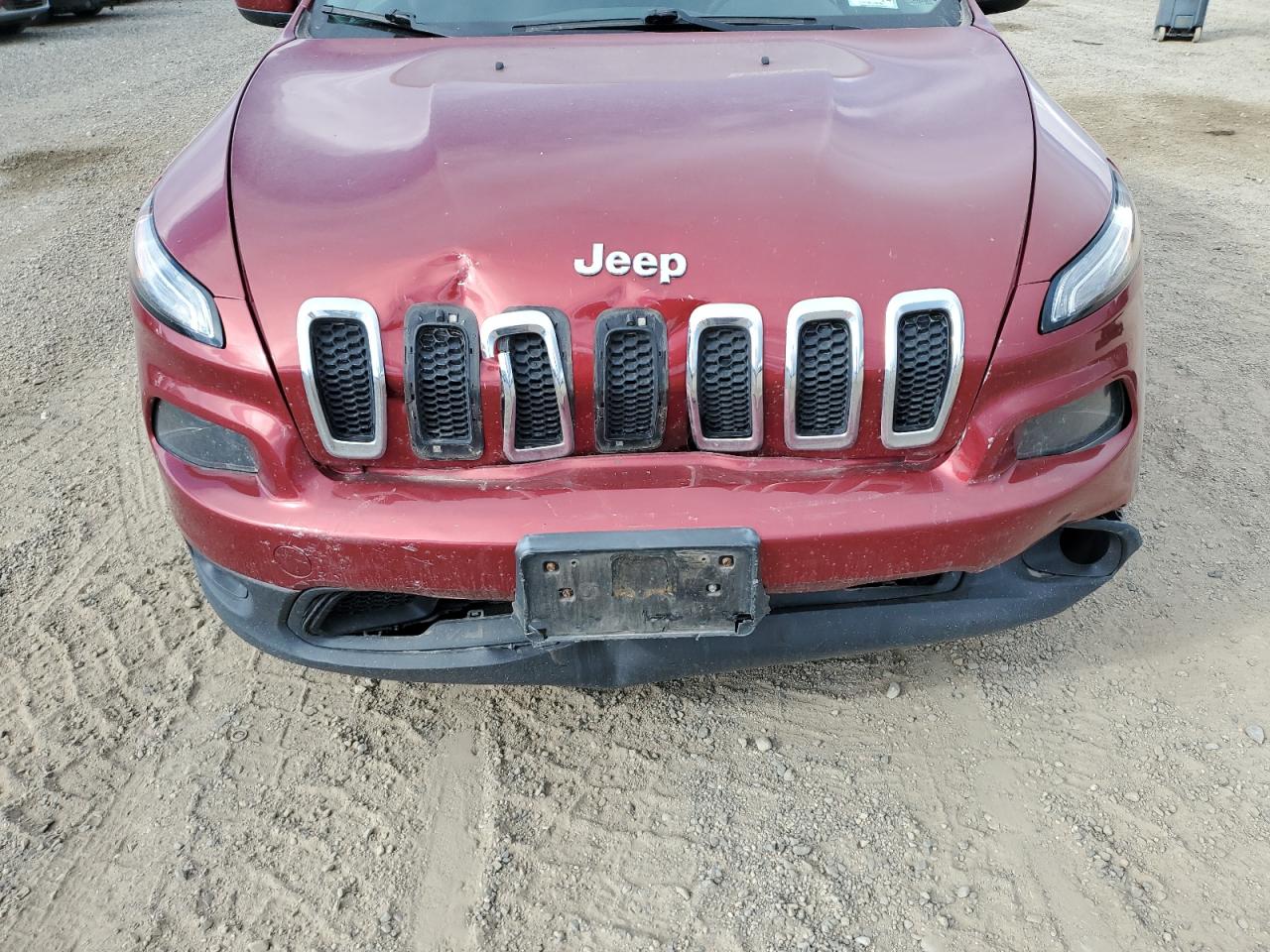 2015 Jeep Cherokee Latitude VIN: 1C4PJLCB1FW621148 Lot: 80219145