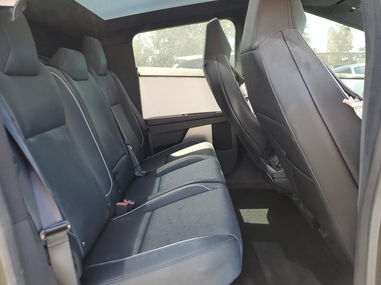 2024 Tesla Cybertruck VIN: 7G2CEHED7RA007061 Lot: 71506935