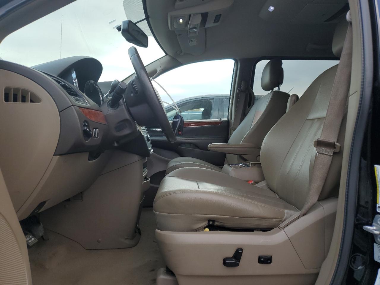 2016 Chrysler Town & Country Touring VIN: 2C4RC1BG6GR296169 Lot: 81398815