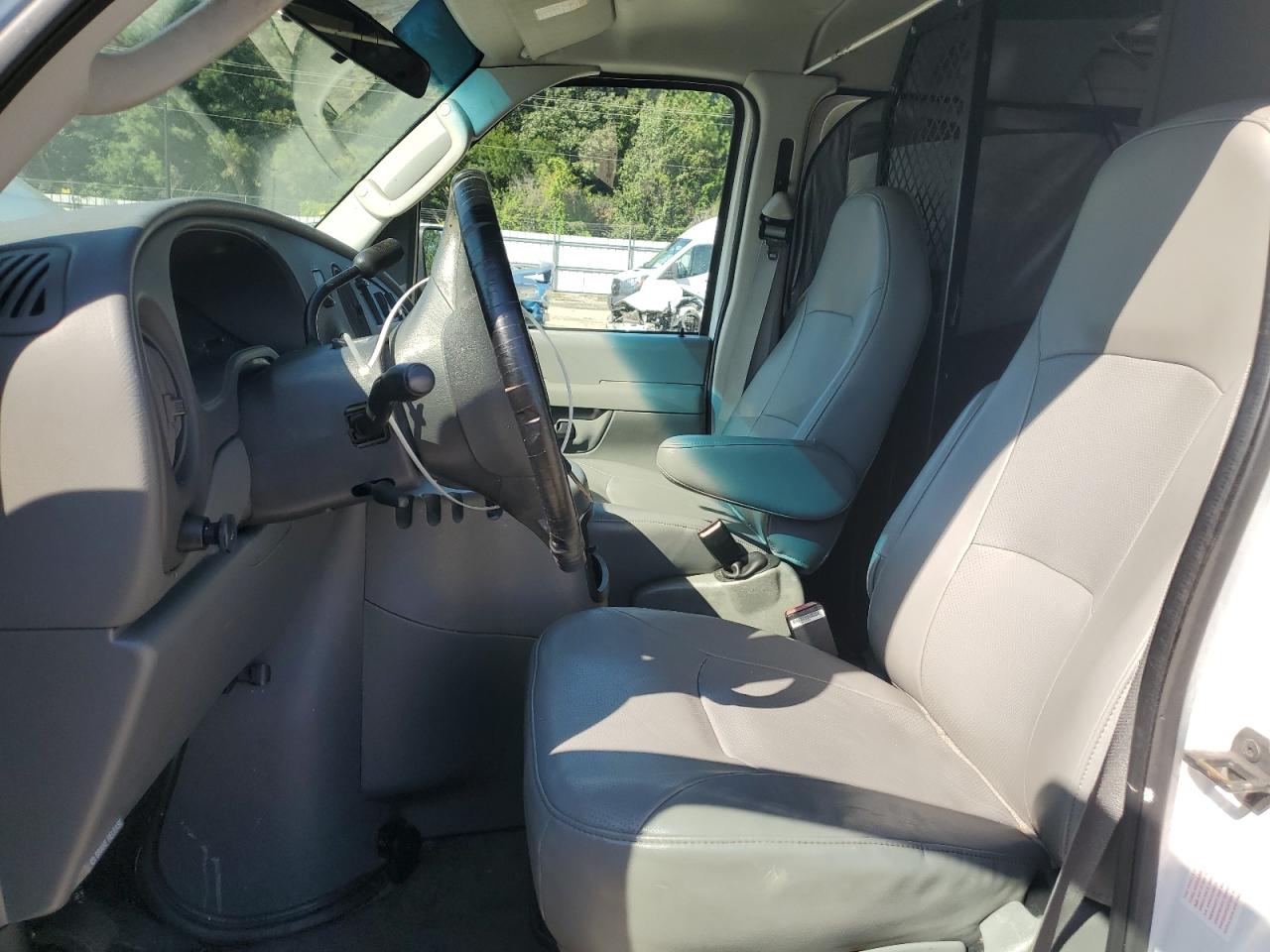 2003 Ford Econoline E150 Van VIN: 1FTRE14223HA39530 Lot: 80081835