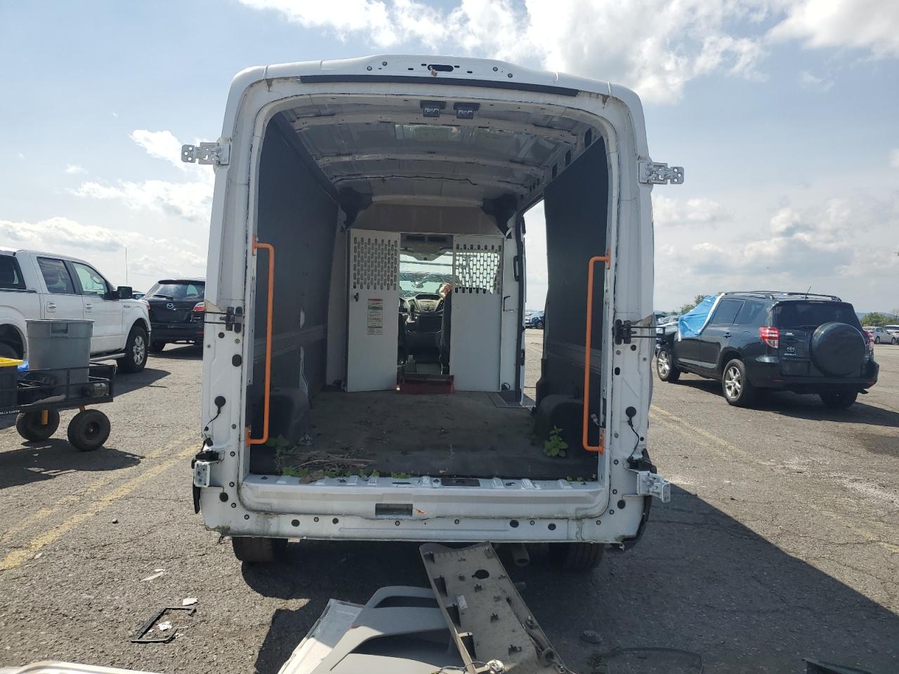 2019 Ford Transit T-150 VIN: 1FTYE2CM2KKB27015 Lot: 70342215