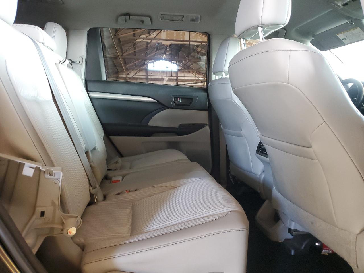 2015 Toyota Highlander Le VIN: 5TDBKRFH9FS126190 Lot: 80695635