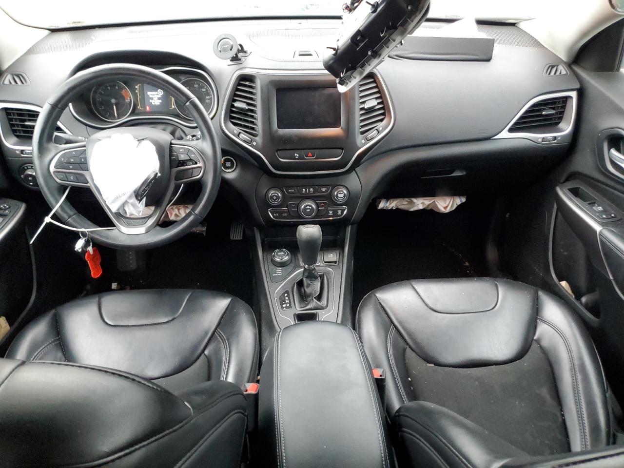 2019 Jeep Cherokee Latitude Plus VIN: 1C4PJMLX6KD473490 Lot: 80402345