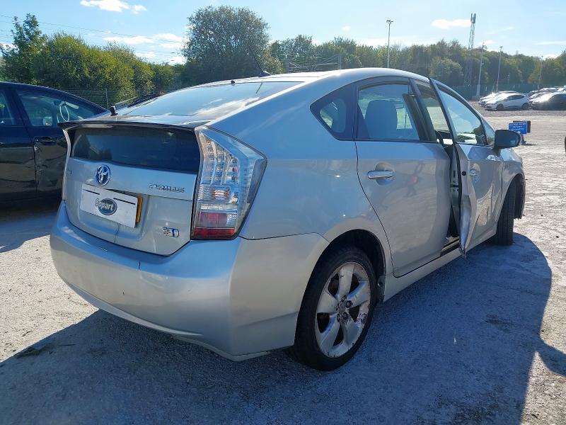 2011 TOYOTA PRIUS T4 VVT-I CVT 