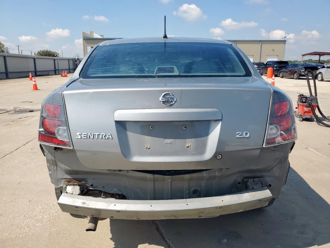2007 Nissan Sentra 2.0 VIN: 3N1AB61E07L682583 Lot: 70370815