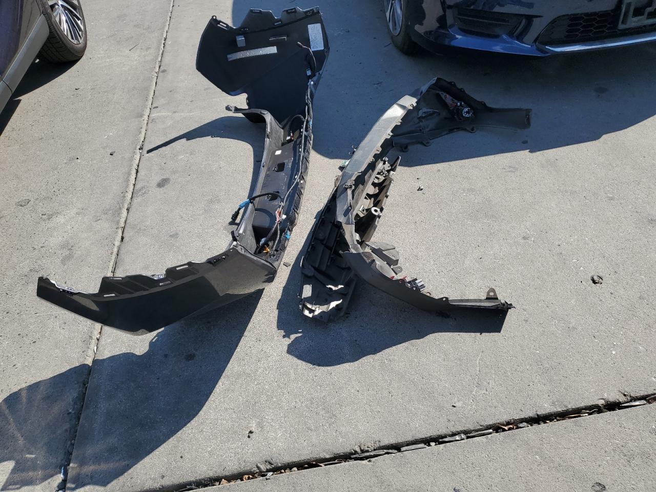 JTHL3JBH0N2046676 2022 Lexus Ux 200 Base