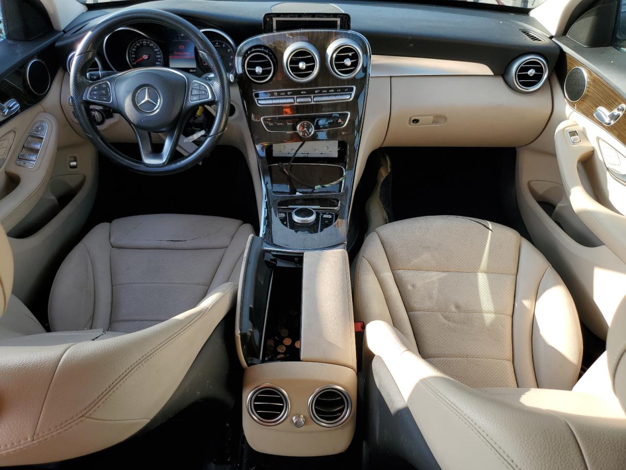 2017 Mercedes-Benz C 300 VIN: 55SWF4JB3HU190792 Lot: 81411435