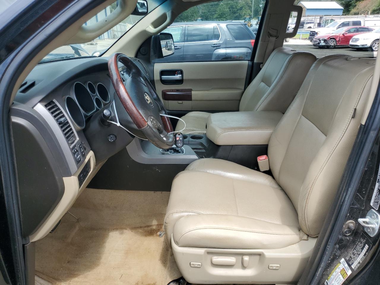 2011 Toyota Sequoia Platinum VIN: 5TDDW5G12BS054573 Lot: 71968325