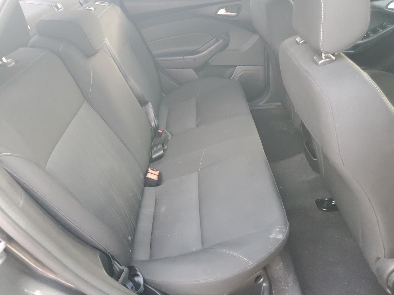 2018 Ford Focus Se VIN: 1FADP3FE7JL286095 Lot: 83935215