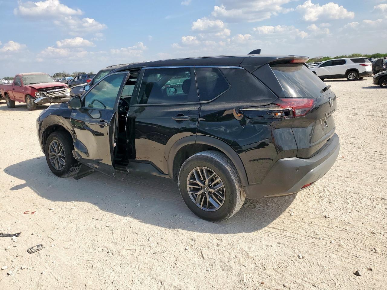 2023 Nissan Rogue S black null gasoline 5N1BT3AA4PC892492 photo #3