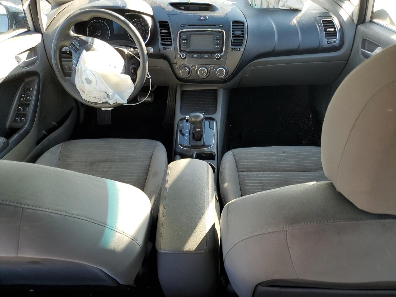 2017 Kia Forte Lx VIN: 3KPFL4A7XHE109329 Lot: 82149105