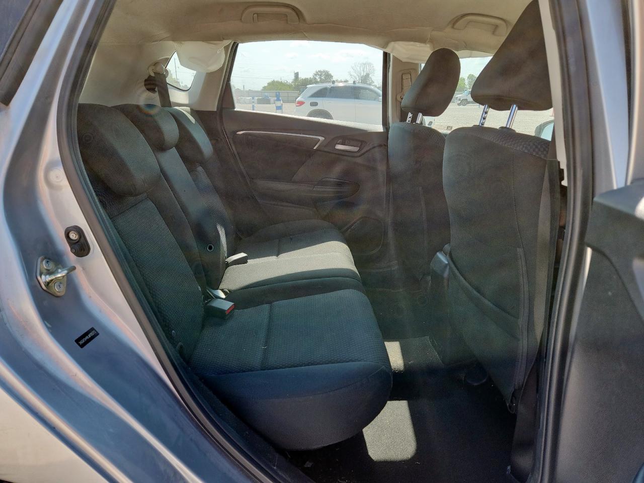 2020 Honda Fit Lx VIN: 3HGGK5H48LM705273 Lot: 81655685