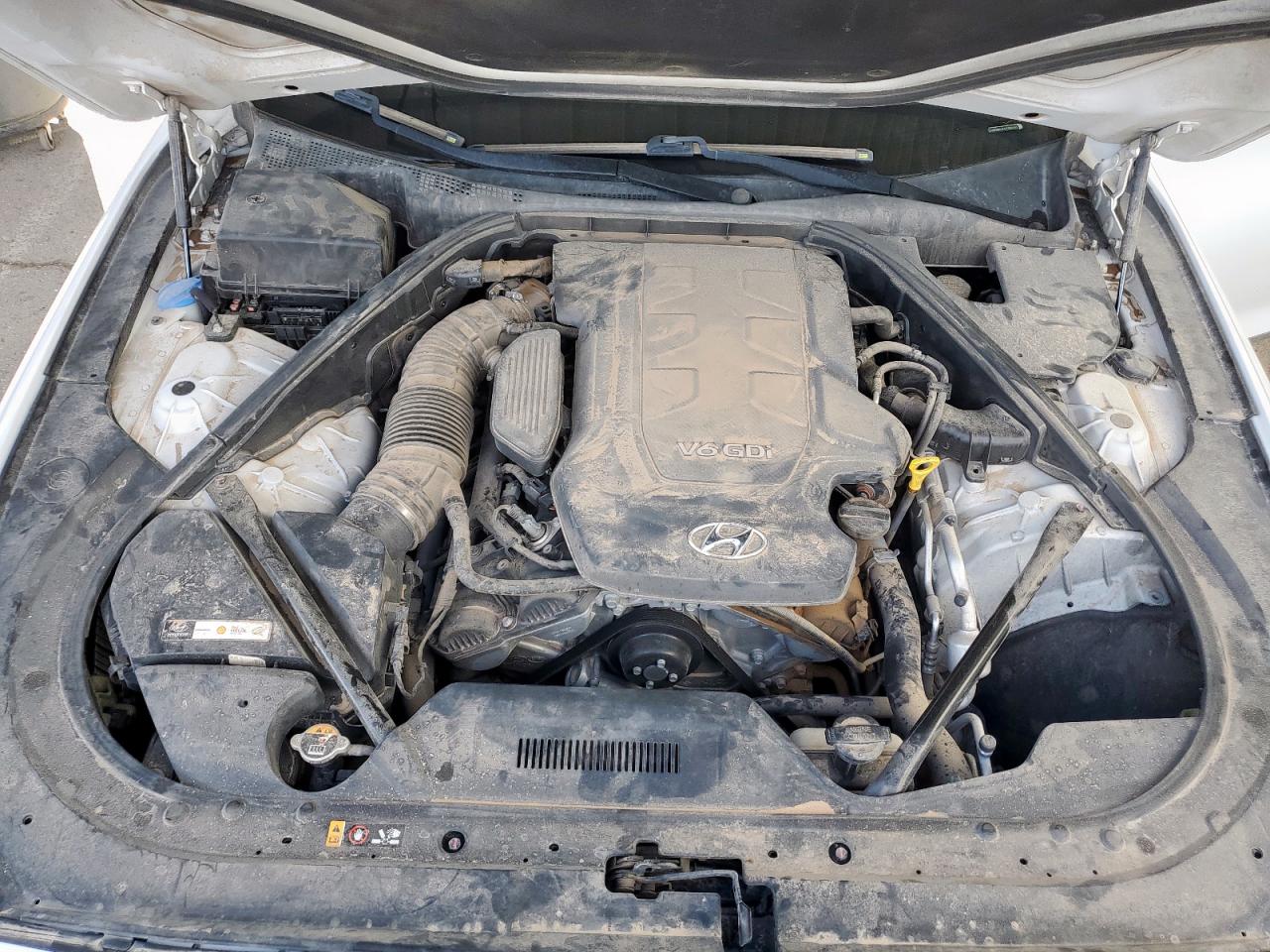 2015 Hyundai Genesis 3.8L VIN: KMHGN4JE4FU084452 Lot: 82176785