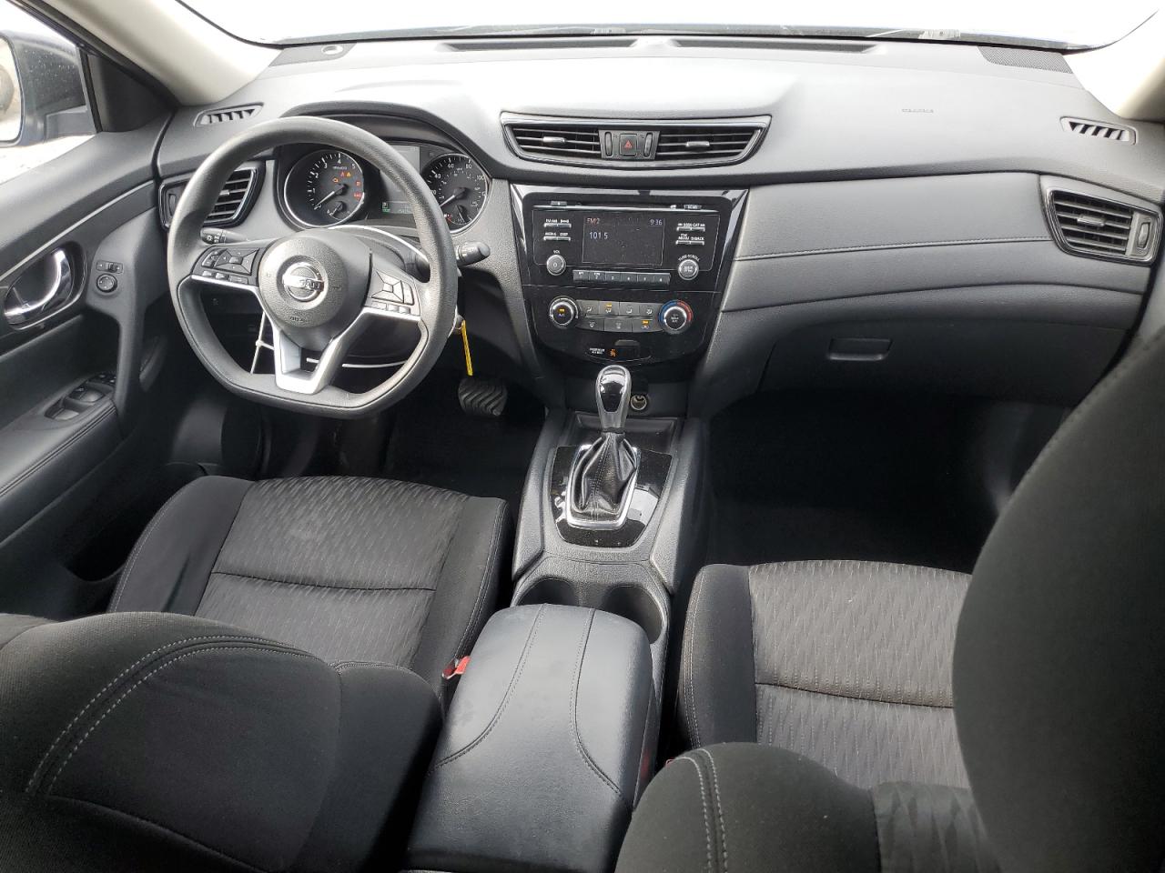 2017 Nissan Rogue S VIN: KNMAT2MV0HP500658 Lot: 80801015