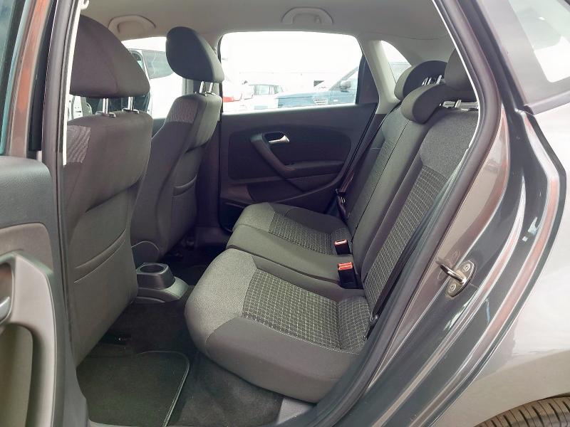 2015 VOLKSWAGEN POLO SE