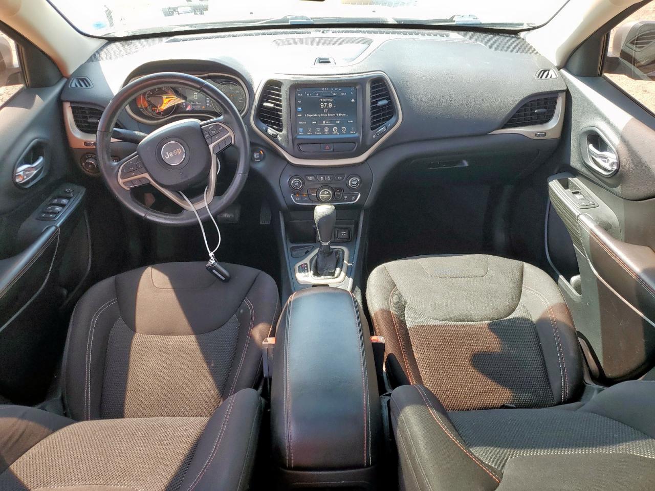 2016 Jeep Cherokee Latitude VIN: 1C4PJLCS6GW307125 Lot: 84527095