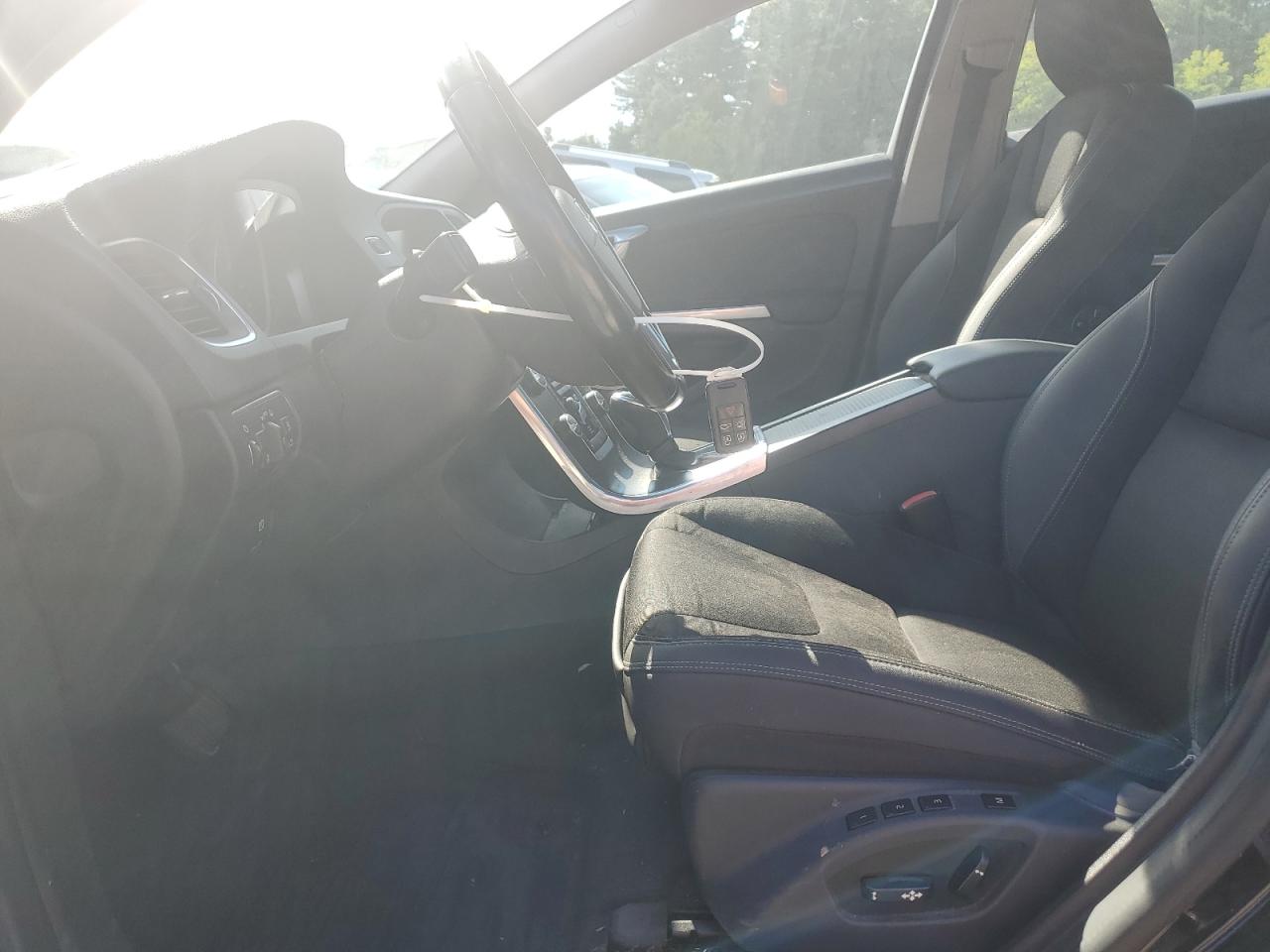 2015 Volvo V60 VIN: YV126MEA3F1206703 Lot: 80526255