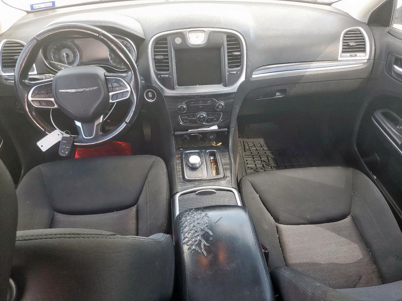 2018 Chrysler 300 Touring VIN: 2C3CCAAG5JH320826 Lot: 84004295