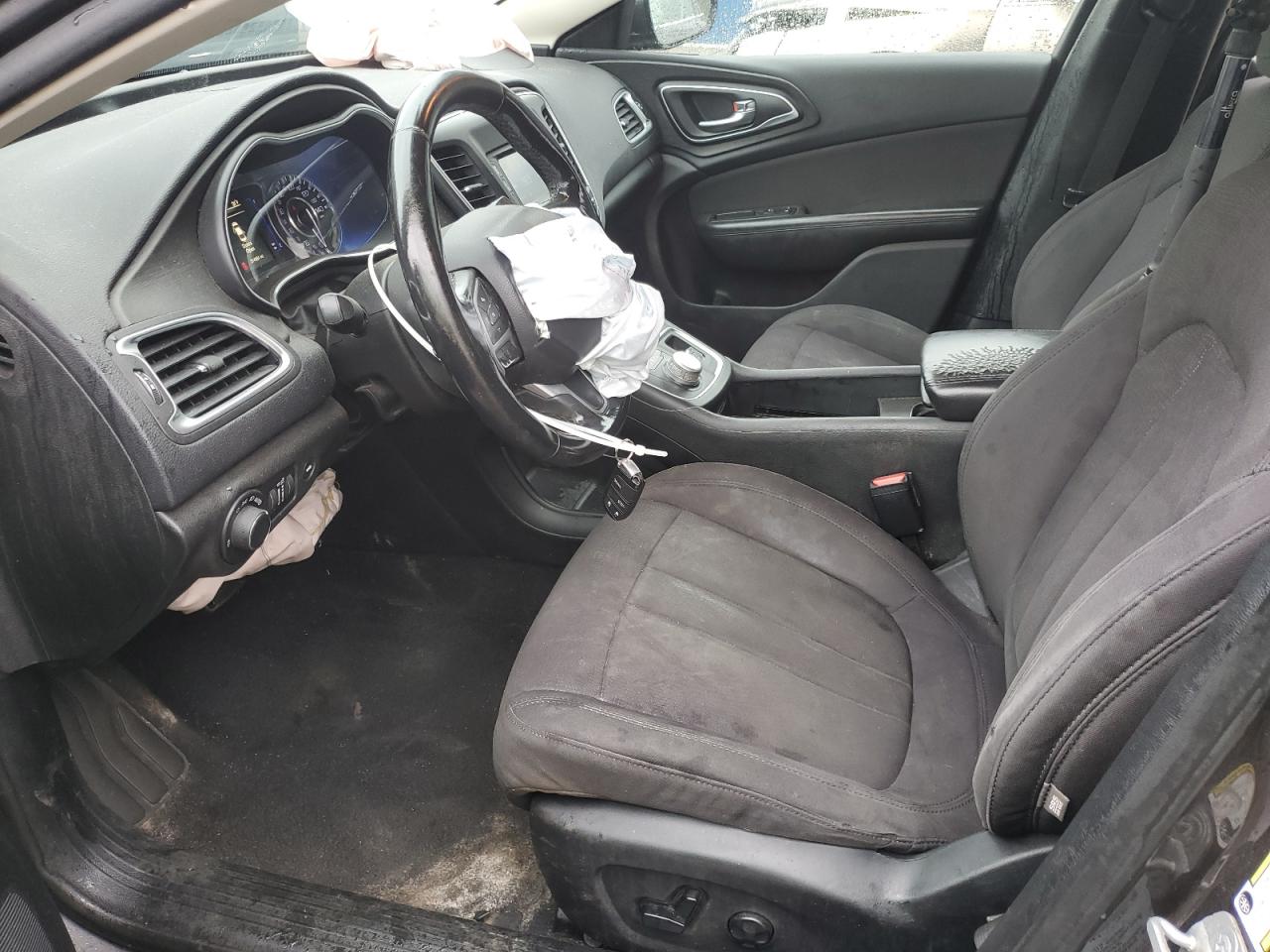 2015 Chrysler 200 Limited VIN: 1C3CCCAB5FN539526 Lot: 81464145