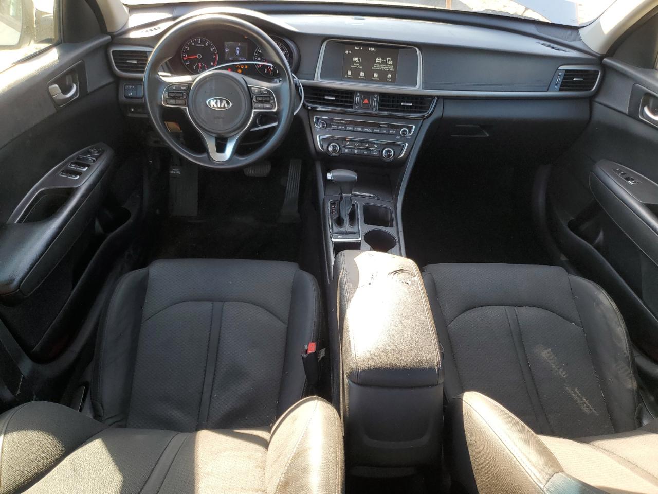 2018 Kia Optima Lx VIN: 5XXGT4L32JG233672 Lot: 71187935