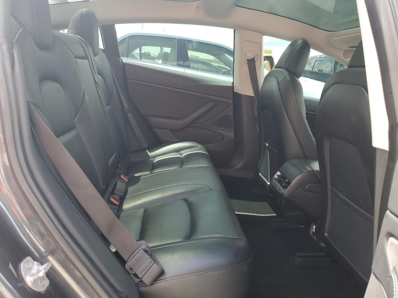 2018 Tesla Model 3 VIN: 5YJ3E1EB3JF132476 Lot: 80780125