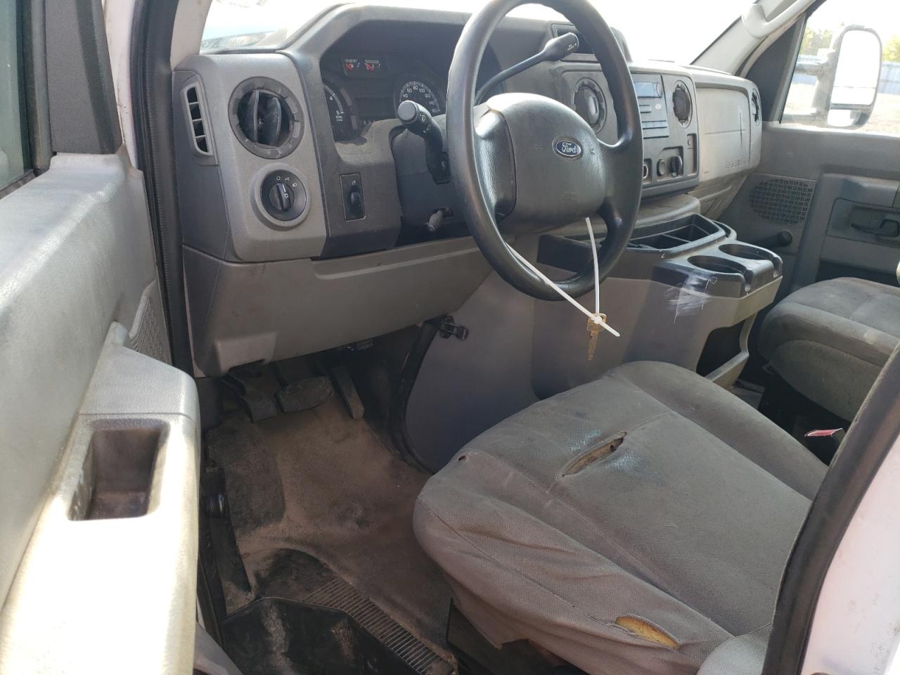 2010 Ford Econoline E450 Super Duty Cutaway Van VIN: 1FDXE4FP3ADA35830 Lot: 80629895