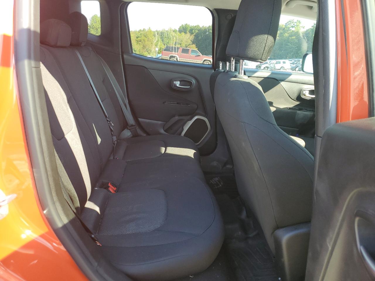 2016 Jeep Renegade Sport VIN: ZACCJBAT3GPE43200 Lot: 81718525