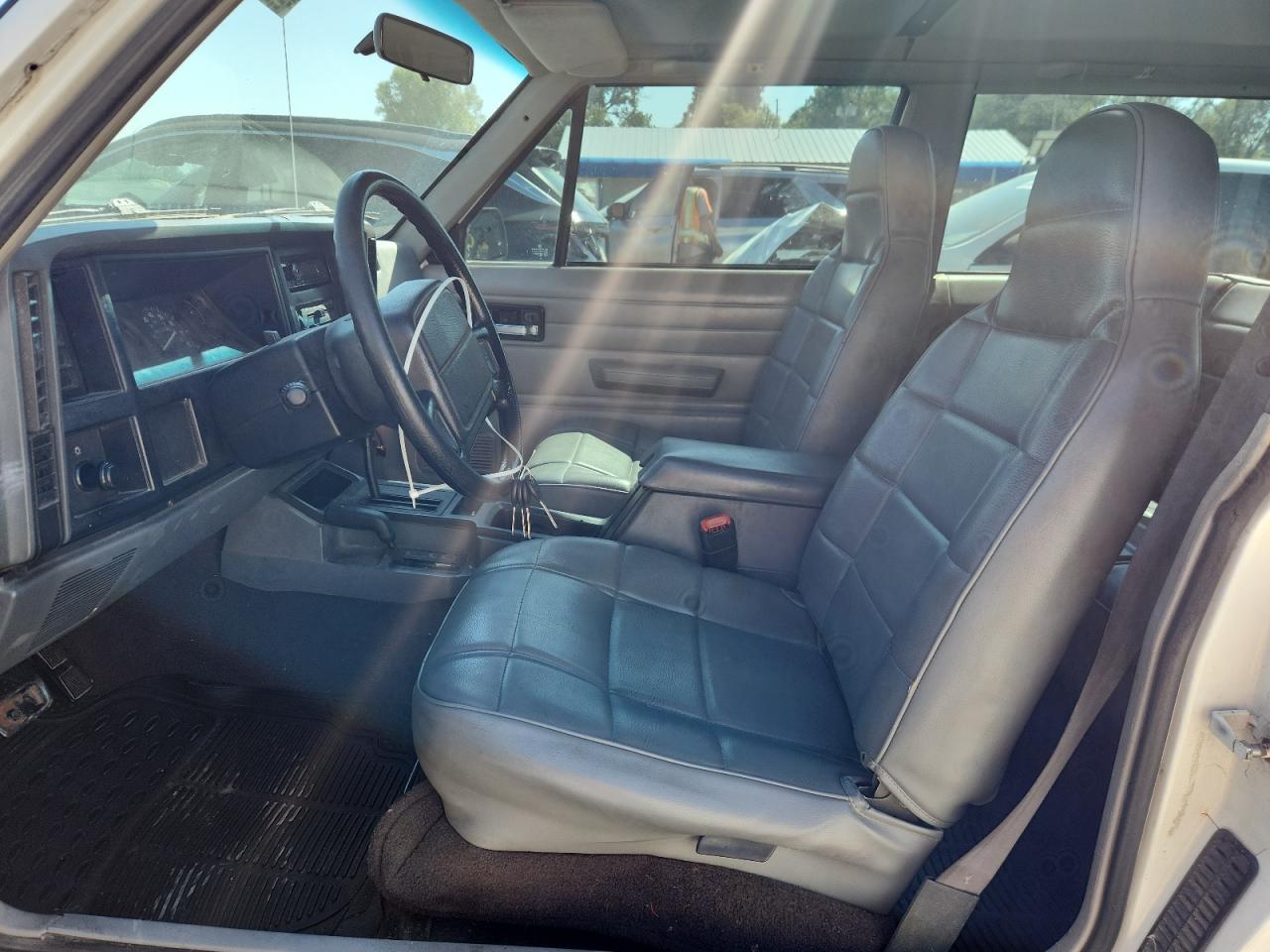 1996 Jeep Cherokee Se VIN: 1J4FJ27S7TL257566 Lot: 81800005