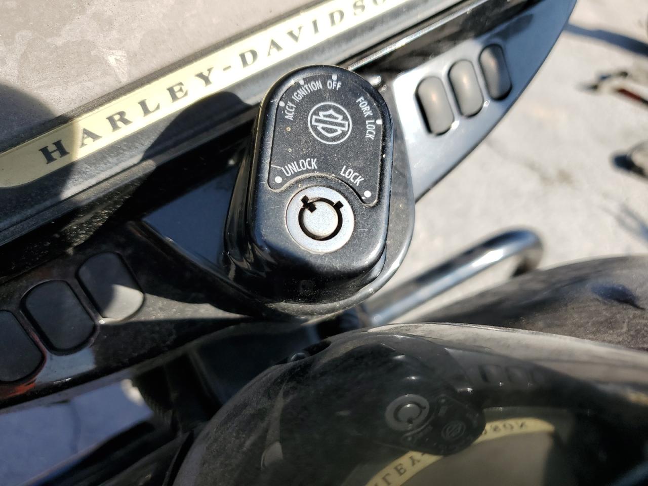 2018 Harley-Davidson Flhxs Street Glide Special VIN: 1HD1KRC32JB622905 Lot: 81055355