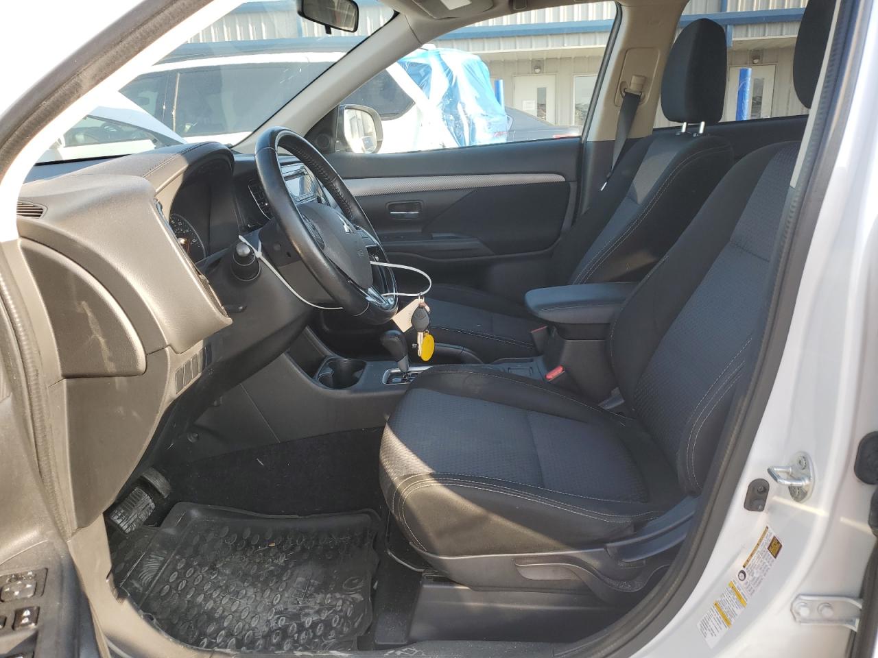 2016 Mitsubishi Outlander Es VIN: JA4AD2A33GZ051828 Lot: 81415685