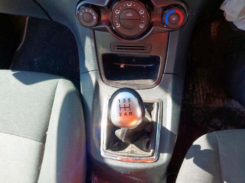 2009 FORD FIESTA STUDIO 
