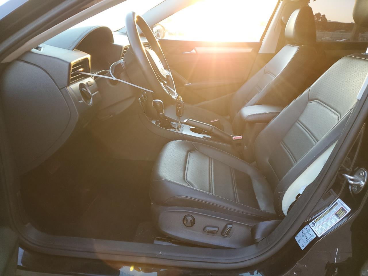 2021 Volkswagen Passat Se VIN: 1VWSA7A35MC000049 Lot: 80940345