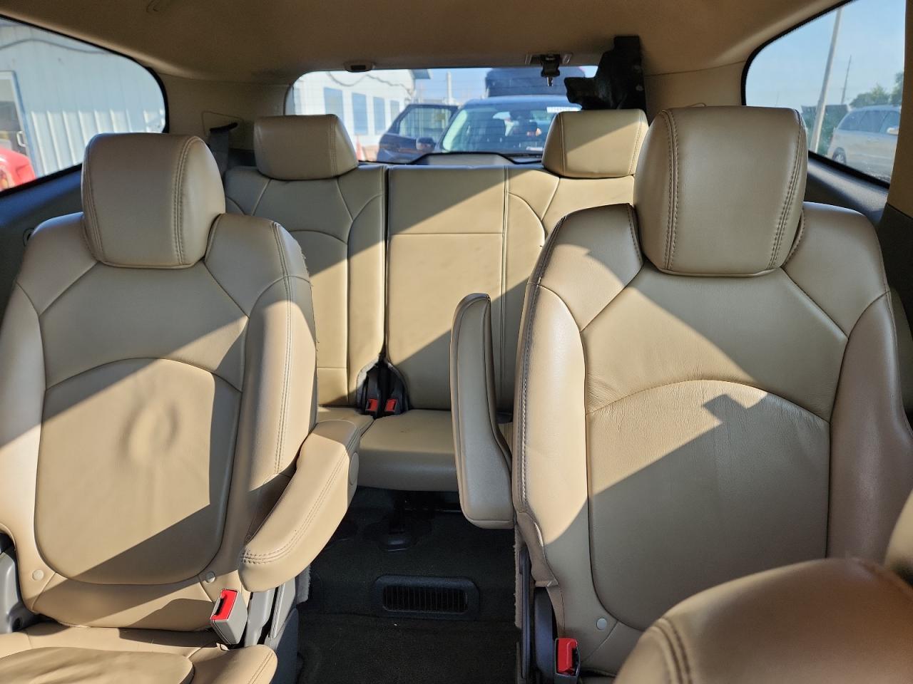 2009 Chevrolet Traverse Lt VIN: 1GNEV23D79S135826 Lot: 71452445