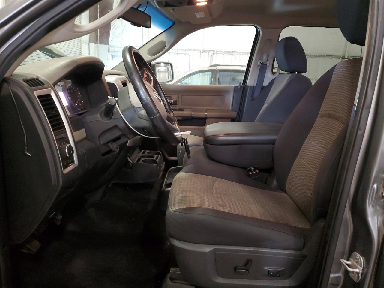 2010 Dodge Ram 1500 VIN: 1D7RV1CT0AS186400 Lot: 80907035