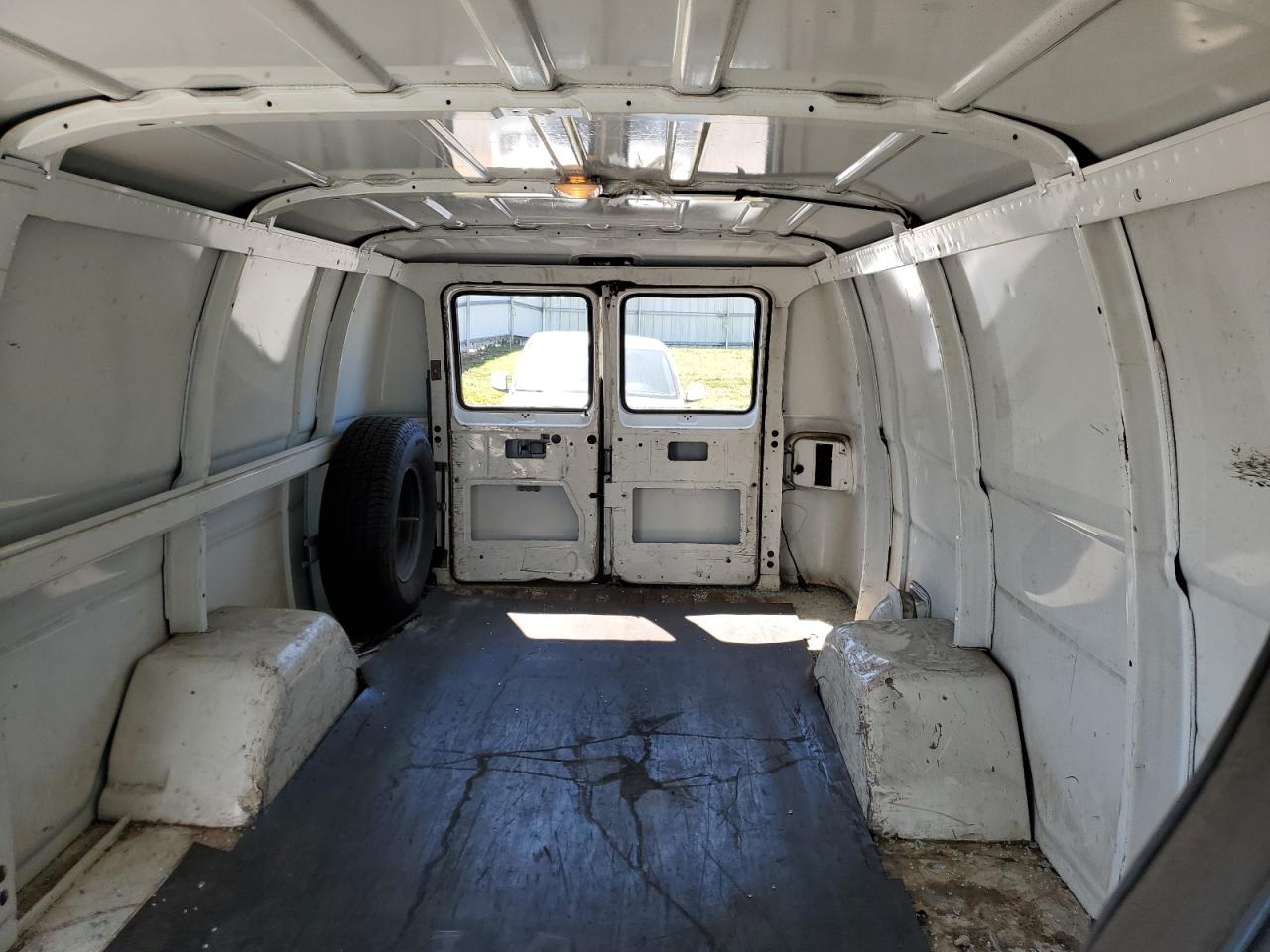 1996 Dodge Ram Van B2500 VIN: 2B7HB21YXTK153713 Lot: 70463315