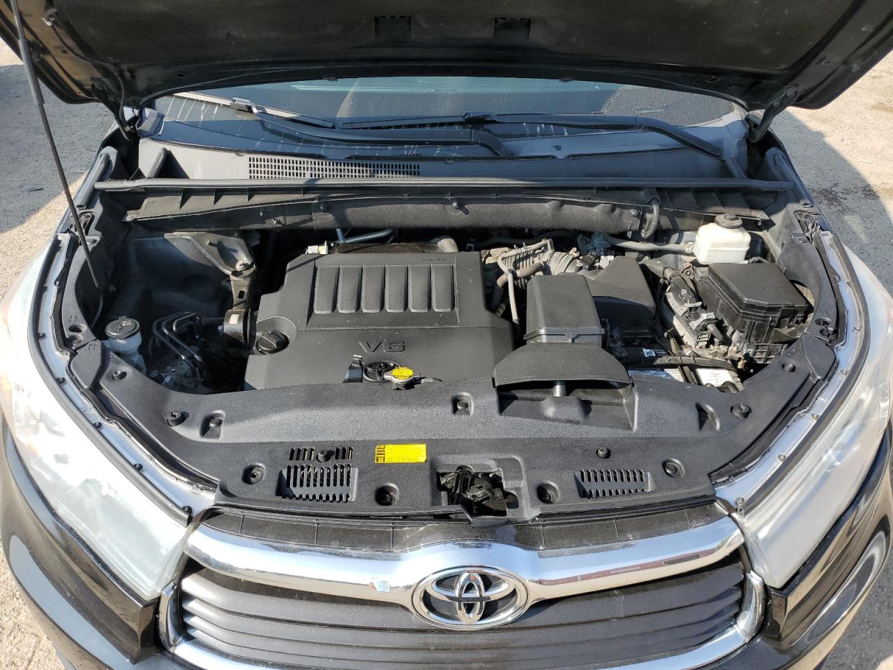 2015 Toyota Highlander Limited VIN: 5TDDKRFHXFS151768 Lot: 80718995