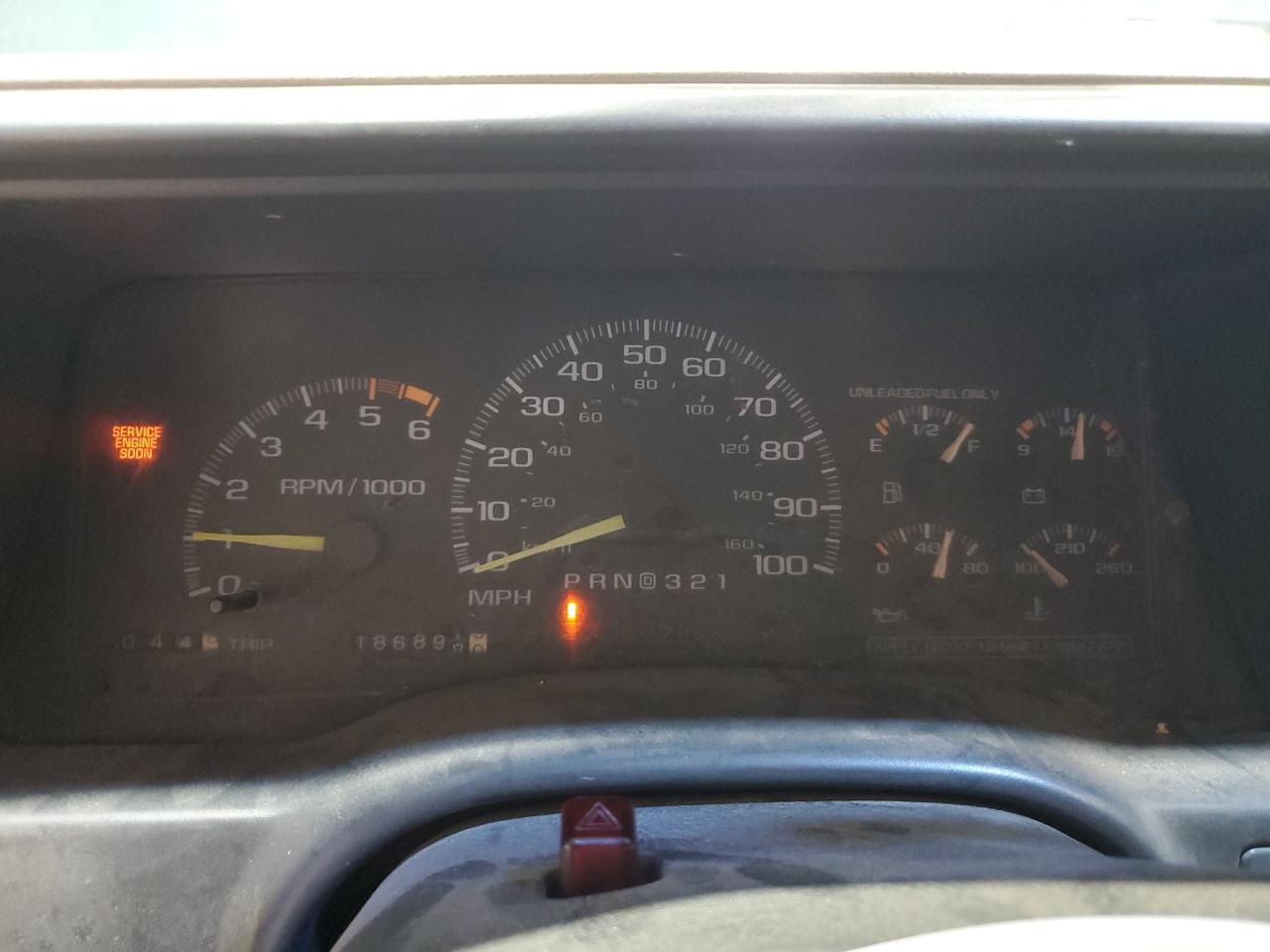 1996 Chevrolet Suburban K1500 VIN: 3GNFK16R8TG166483 Lot: 70837725