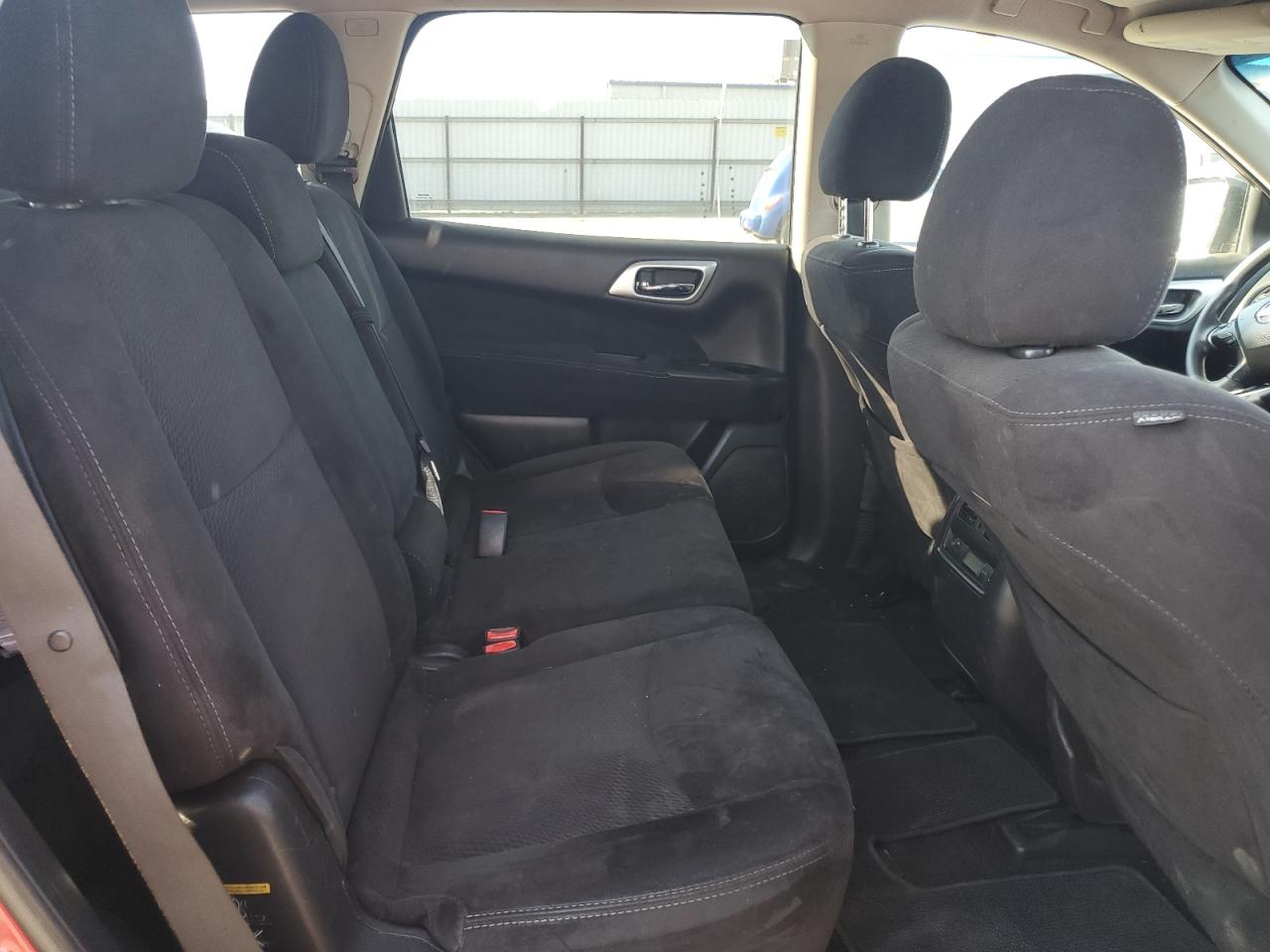2015 Nissan Pathfinder S VIN: 5N1AR2MM9FC665842 Lot: 80705575