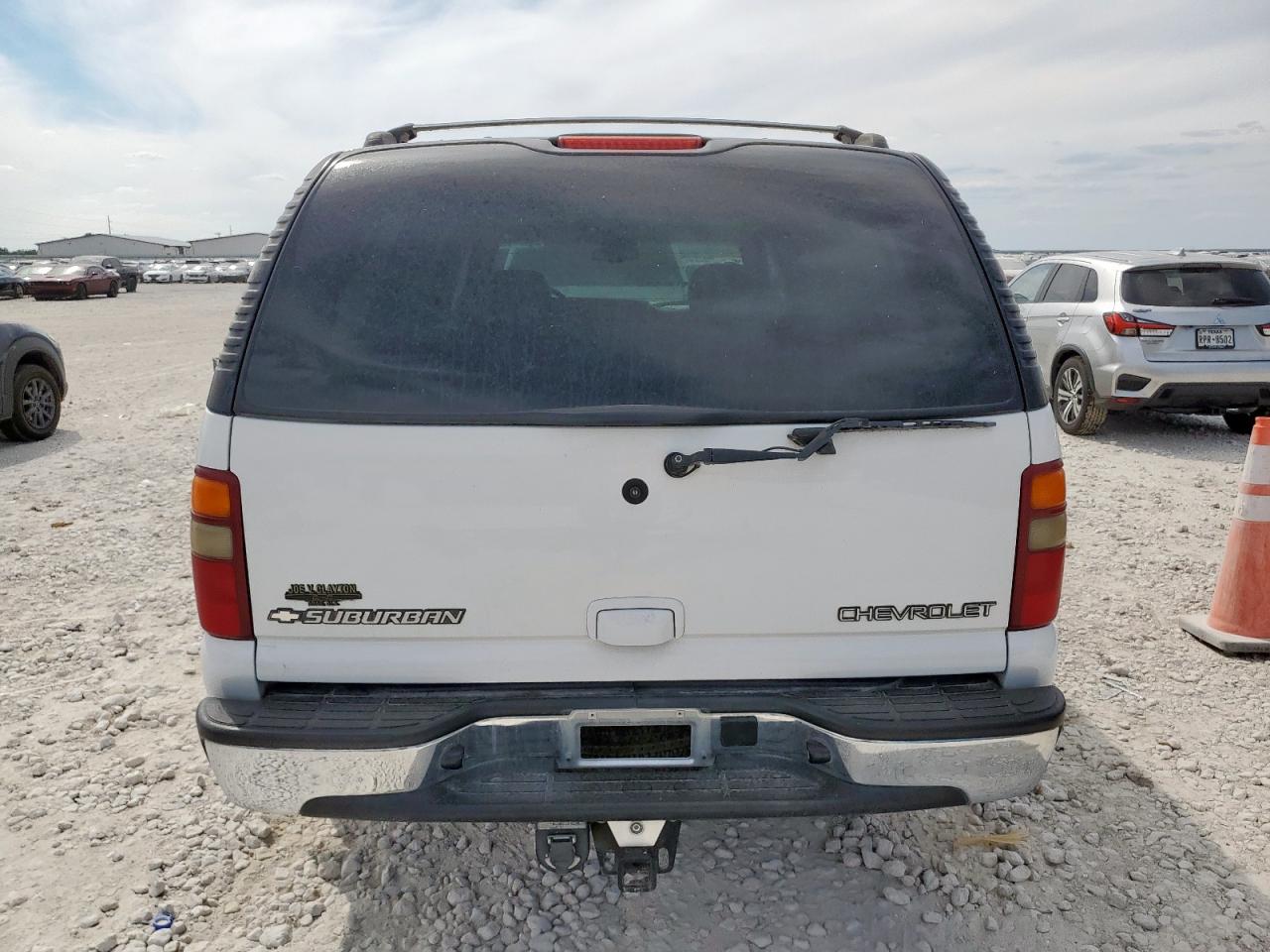 2002 Chevrolet Suburban C1500 VIN: 3GNEC16Z52G273739 Lot: 84587565