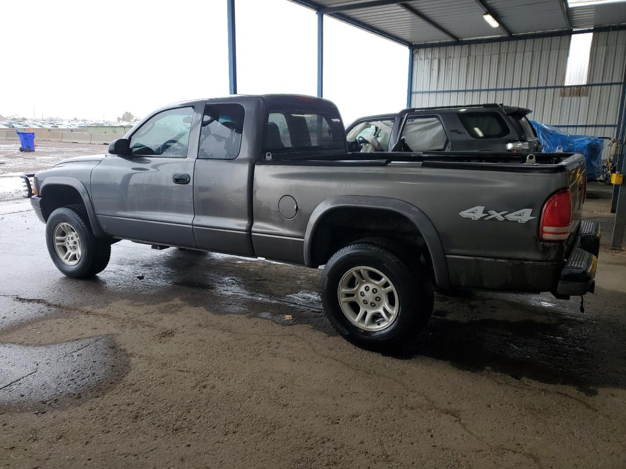 2004 Dodge Dakota Sxt VIN: 1D7HG12K44S556475 Lot: 82159875