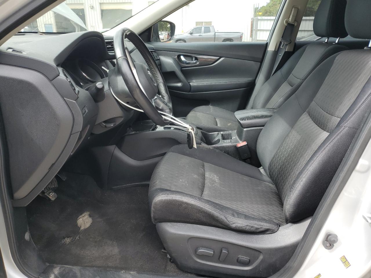 2017 Nissan Rogue S VIN: JN8AT2MV9HW270984 Lot: 82143865