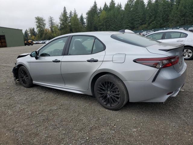 TOYOTA CAMRY 2022 Серебристый