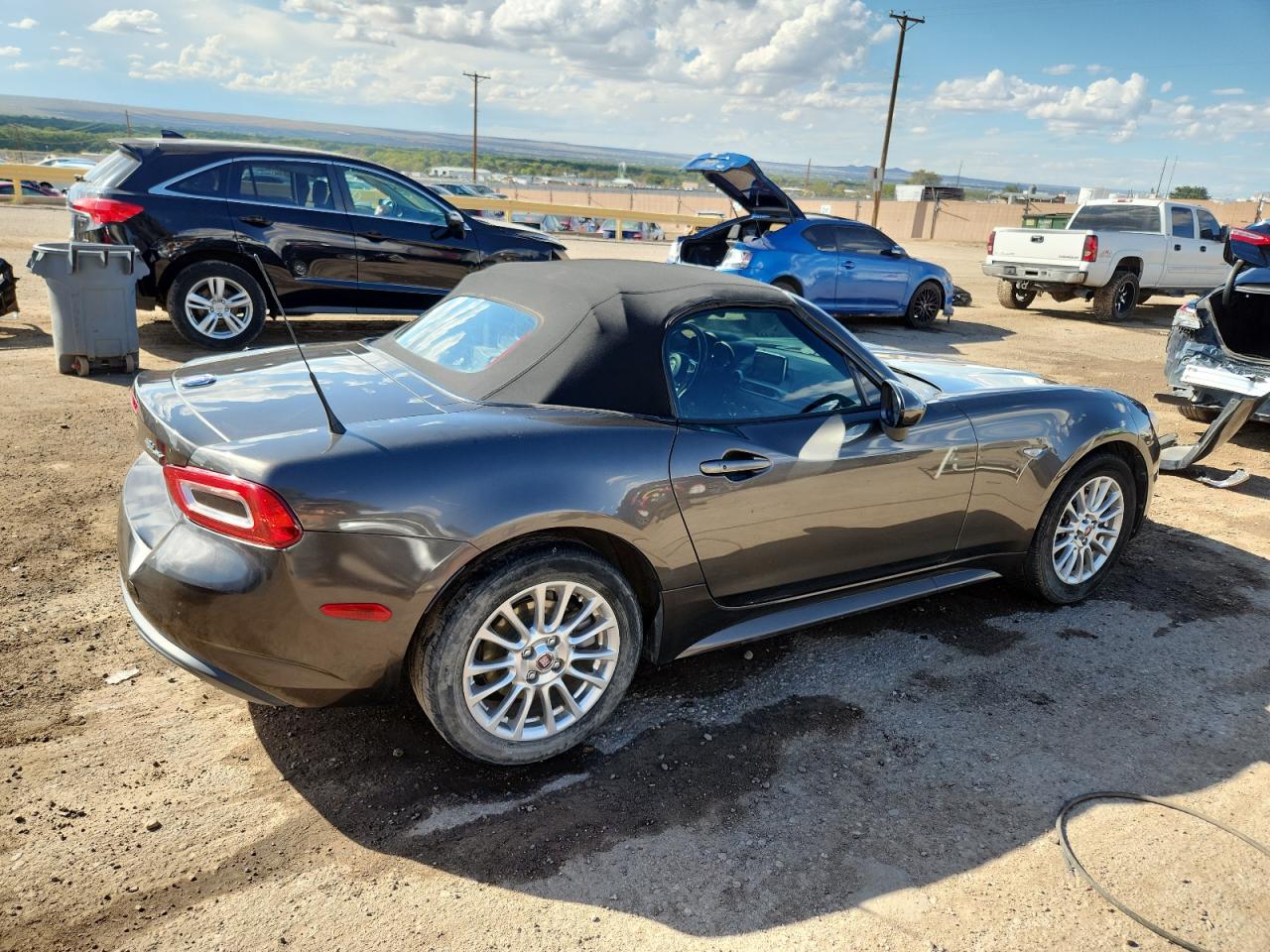 2018 Fiat 124 Spider Classica JC1NFAEK0J0134915 photo #4