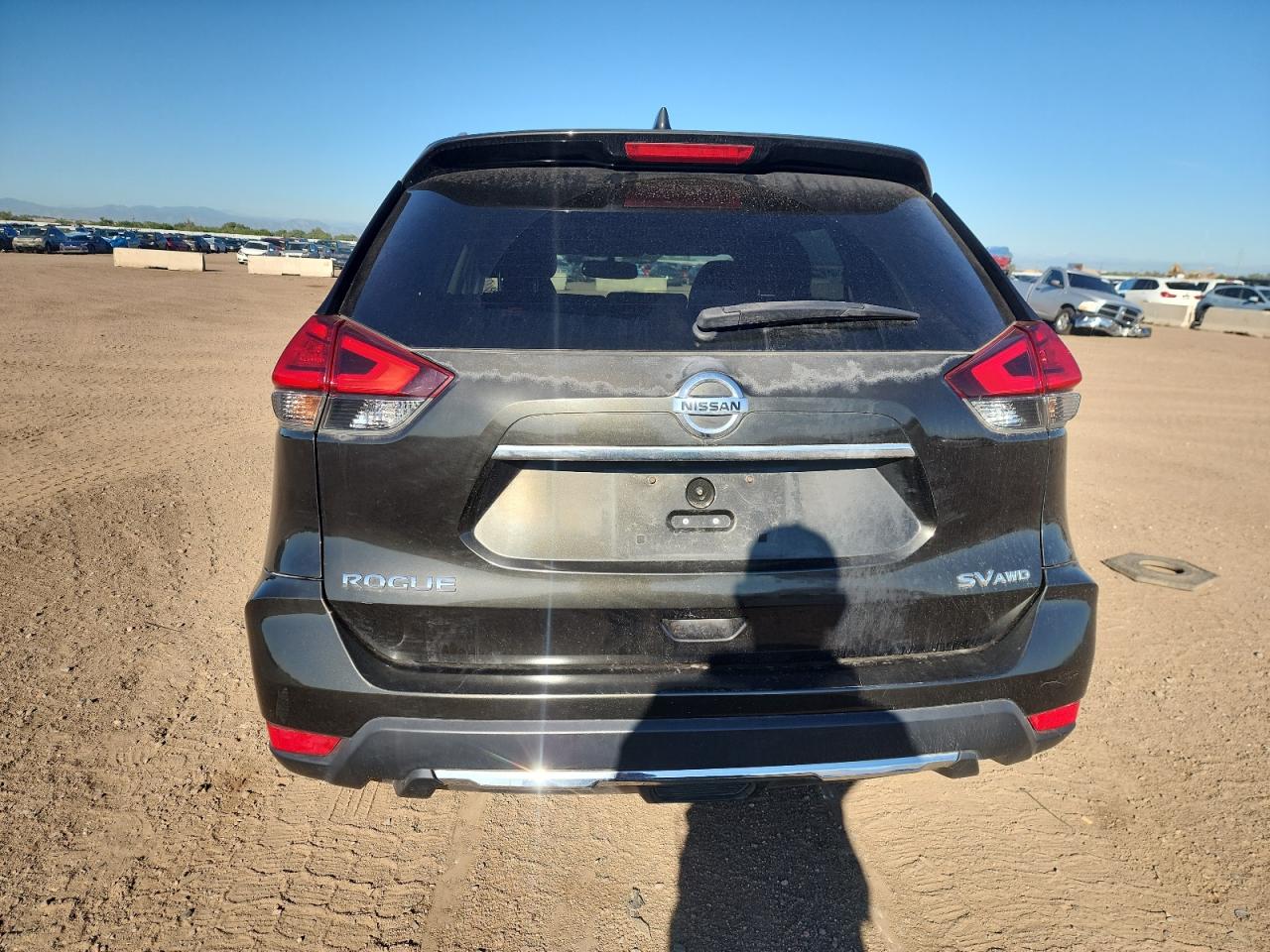 2017 Nissan Rogue S VIN: KNMAT2MV6HP585716 Lot: 80116805