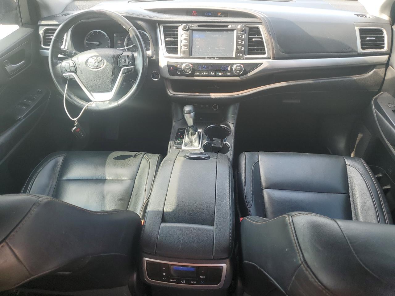 2018 Toyota Highlander Se VIN: 5TDKZRFH6JS280750 Lot: 81468485