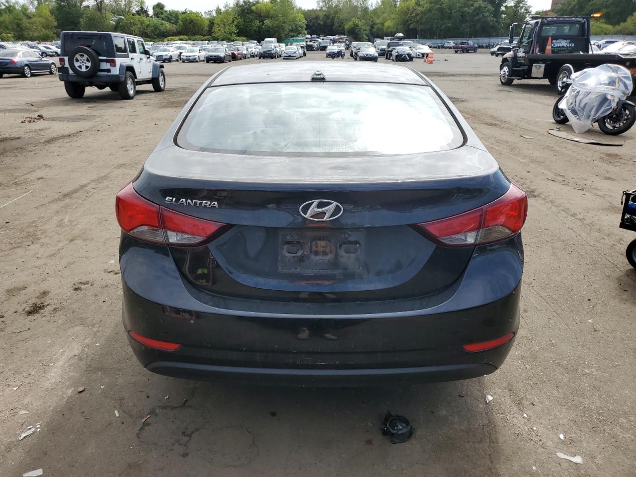 2016 Hyundai Elantra Se VIN: 5NPDH4AE3GH690710 Lot: 81257645